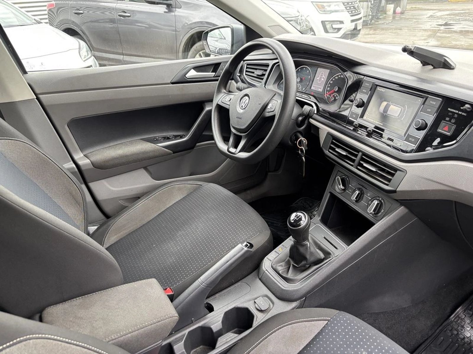 Volkswagen POLO 1.6 110 CV COMFORTLINE MT 5P 2019 - Imagen 6 de 19