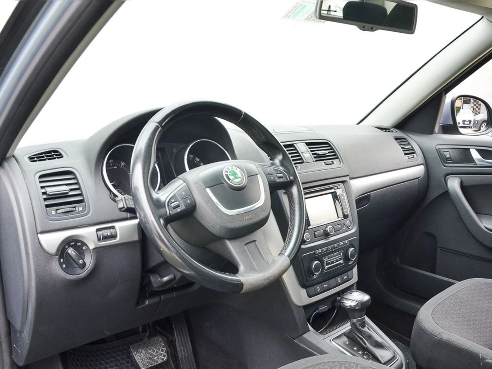 SKODA YETI 1.2 TSI ELEGANCE DSG 2013 - Imagen 12 de 20