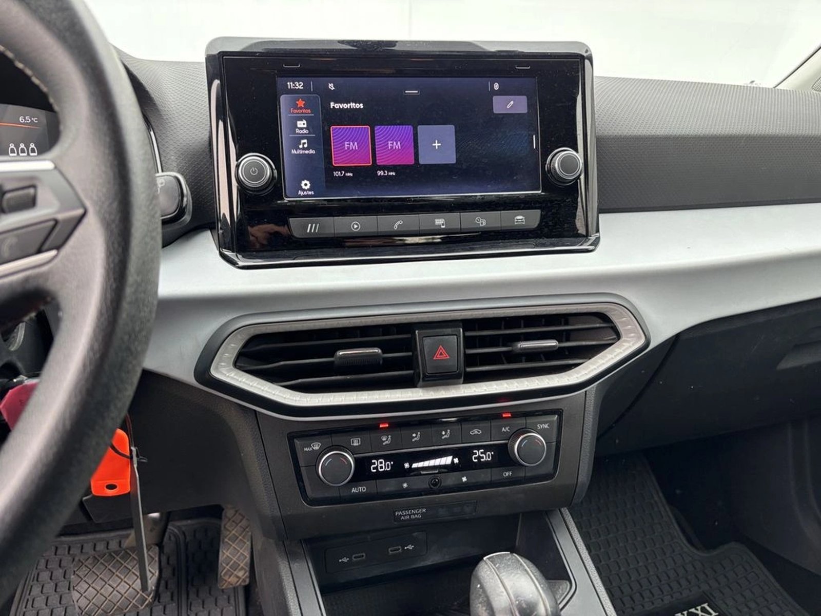 SEAT IBIZA 1.0 TSI STYLE 4X2 AT 5P 2023 - Imagen 13 de 20