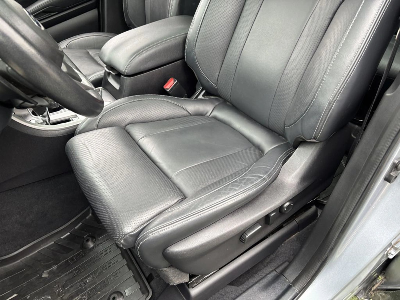 Subaru EVOLTIS 2.4T LIMITED GARDX AWD CVT AT 5P 2023 - Imagen 9 de 20