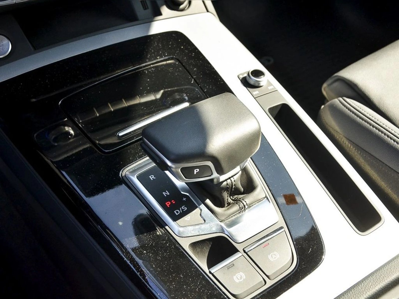 AUDI Q5 2.0 50 TFSI E HYBRID SPORT QUATTRO 2025 - Imagen 11 de 18