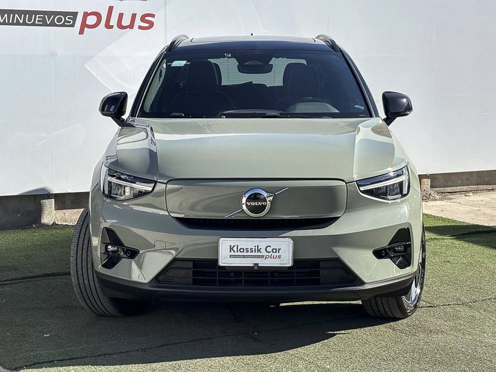 Volvo XC40 P6 RECHARGE 2024 - Foto 2 de 19