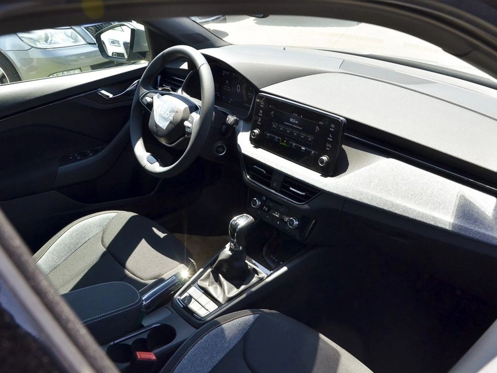 SKODA SCALA 1.5 TSI AUTO DESIGN 2026 - Imagen 17 de 17