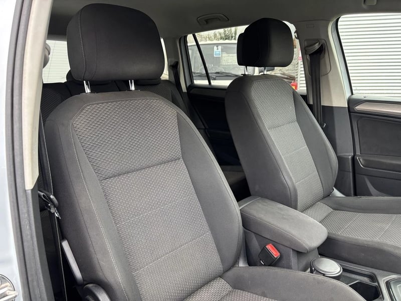 Volkswagen TIGUAN 1.4 TSI AUTO 2018 - Imagen 6 de 20