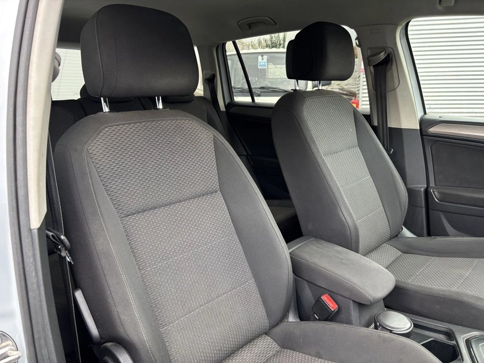 Volkswagen TIGUAN 1.4 TSI AUTO 2018 - Imagen 6 de 20