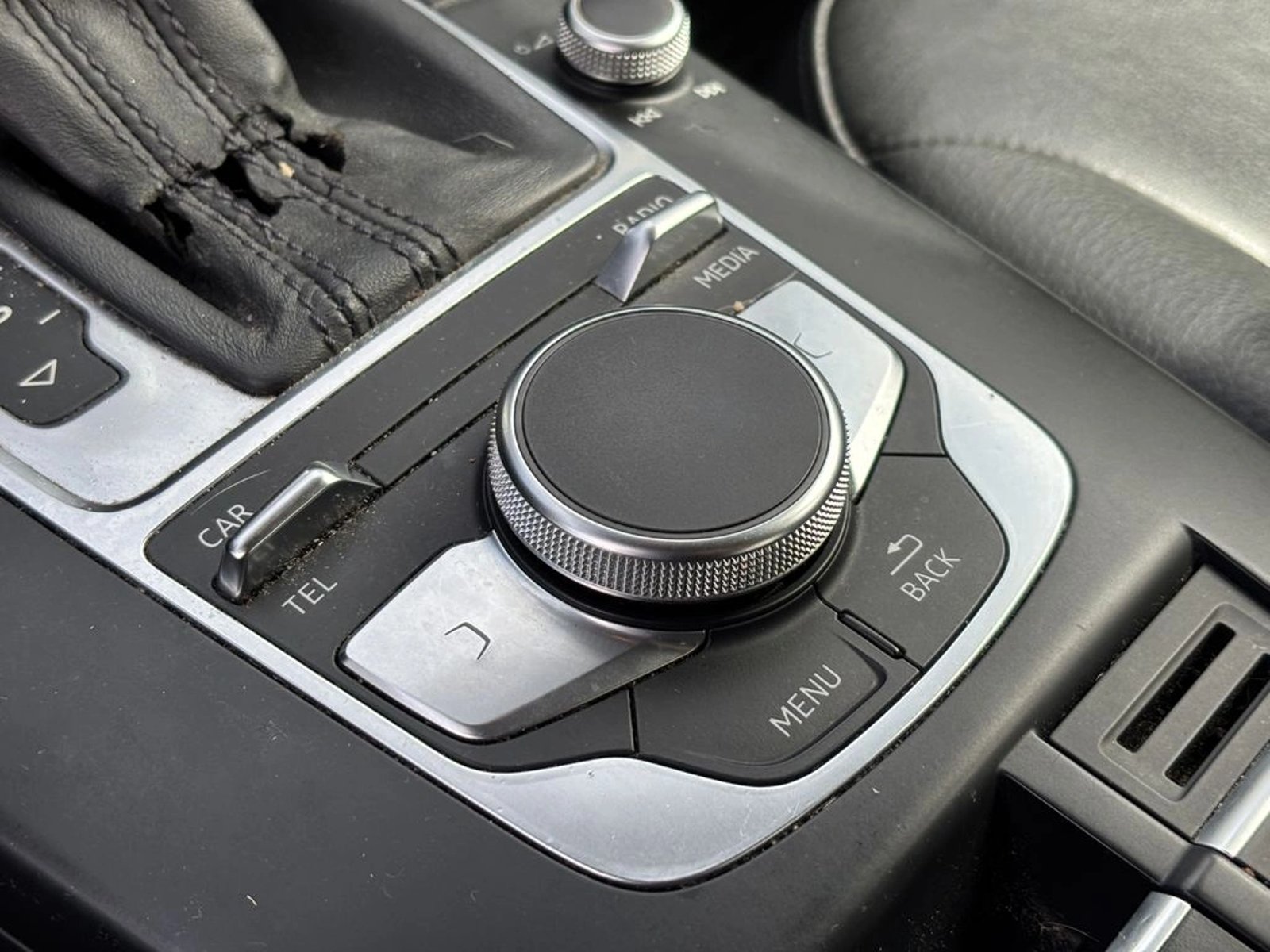 Audi A3 1.4 35 TFSI STRONIC AUTO SPORTBACK 2019 - Imagen 14 de 20