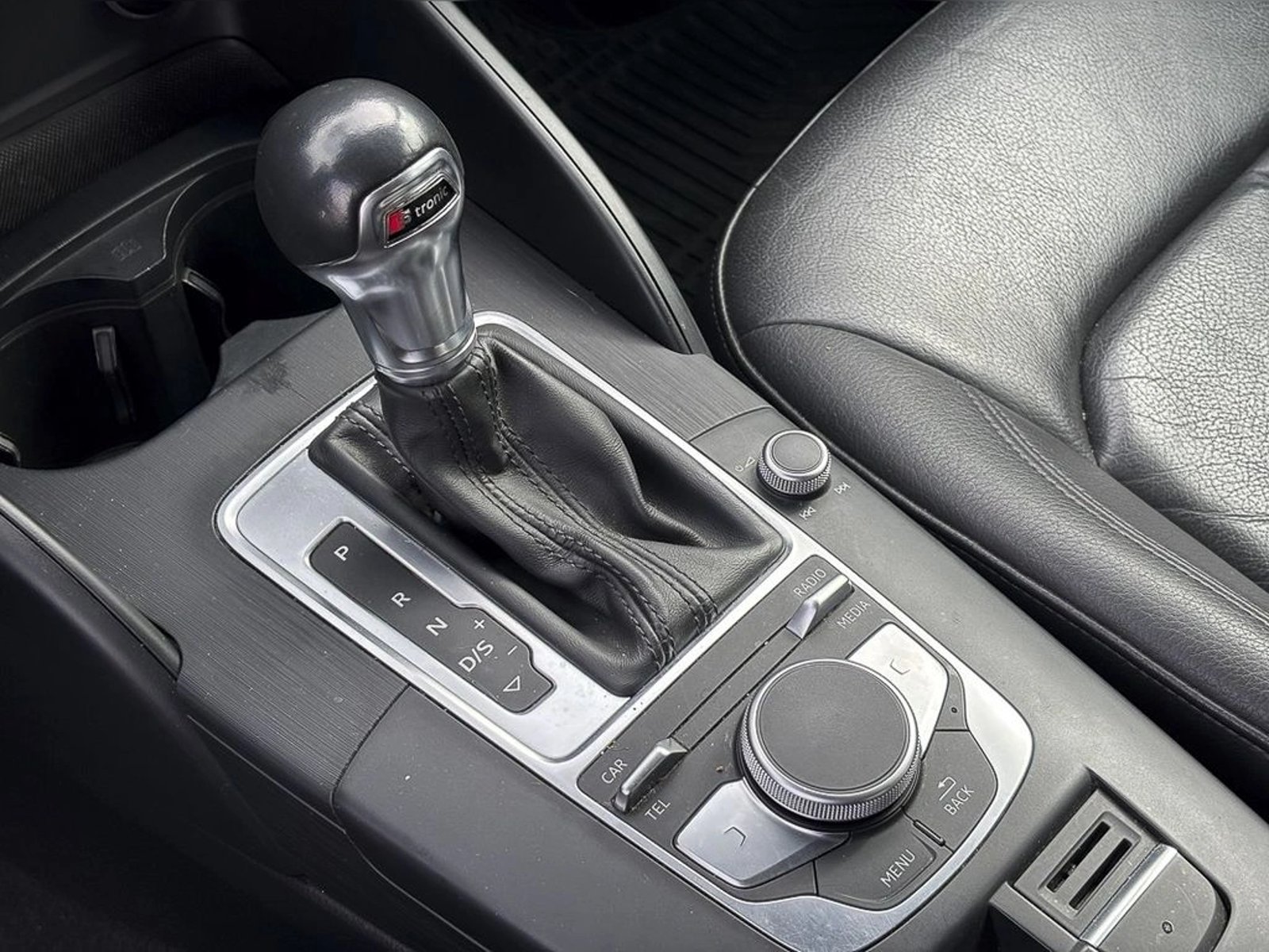 AUDI A3 1.4 35 TFSI  STRONIC AUTO SPORTBACK 2018 - Imagen 10 de 17