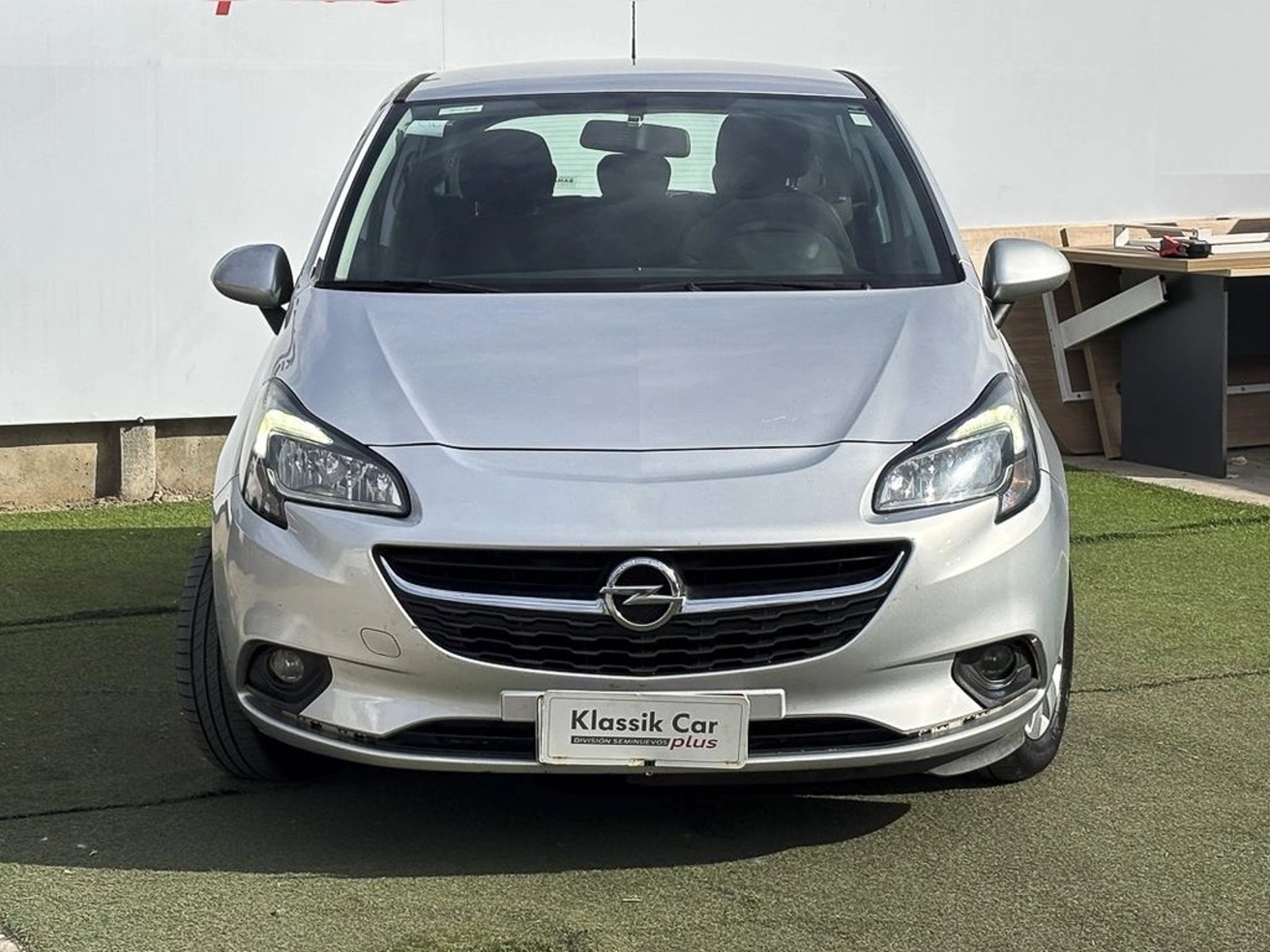 Opel CORSA 1.4 ENJOY 2017 - Foto 2 de 18