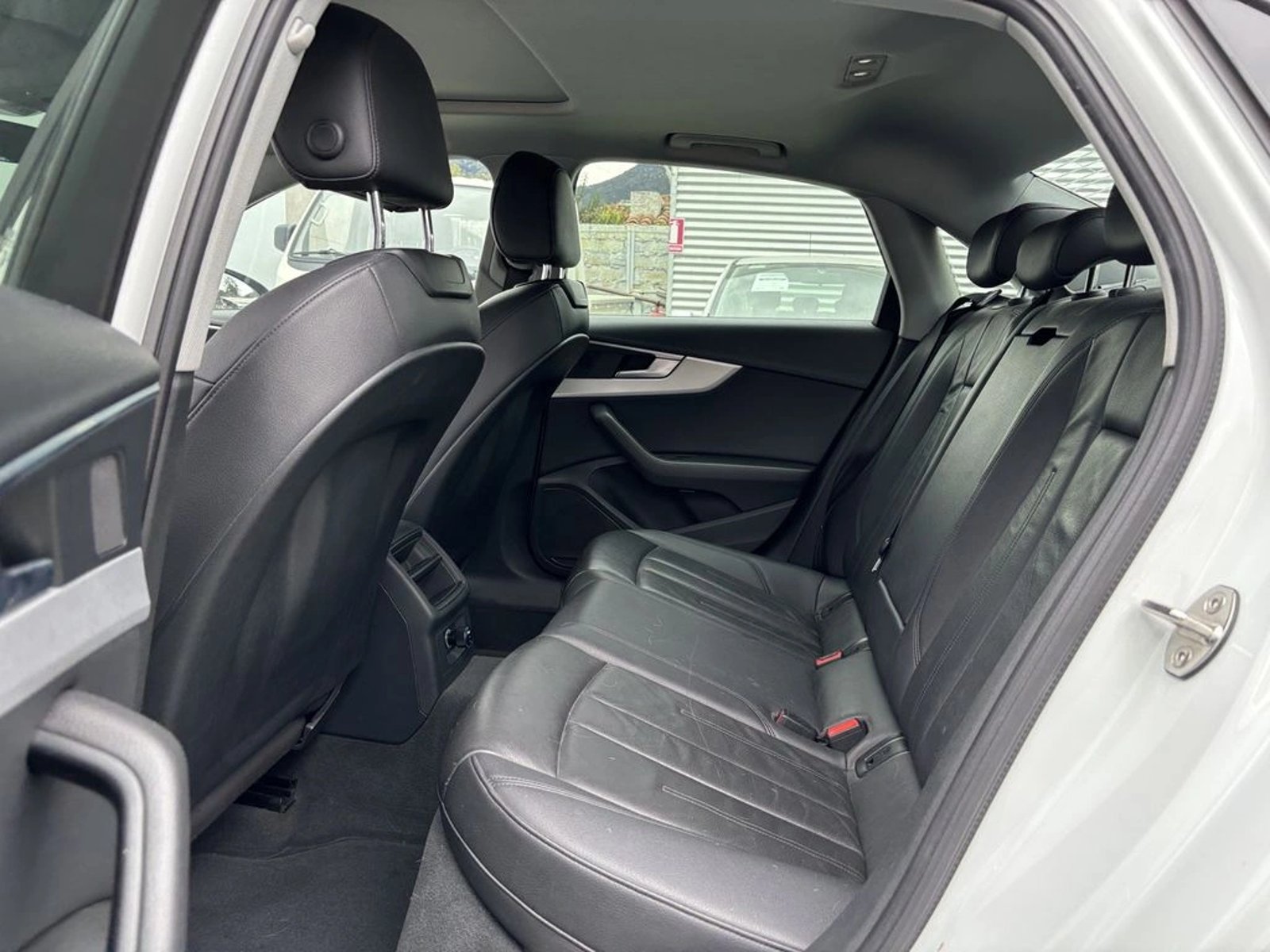 Audi A4 1.4 TFSI DESIGN 4X2 S-TRONIC AT 4P 2018 - Imagen 13 de 20