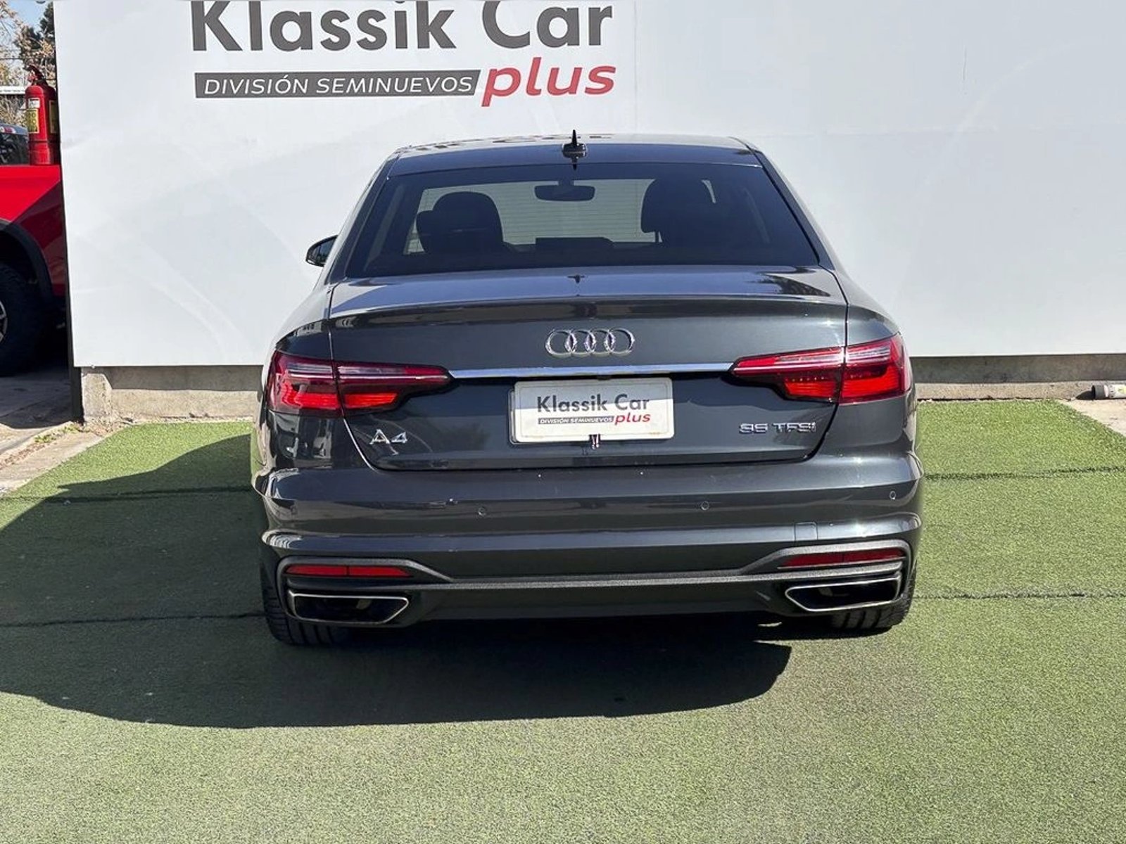 AUDI A4 2.0 TFSI 35 S-TRONIC 2024 - Imagen 4 de 17