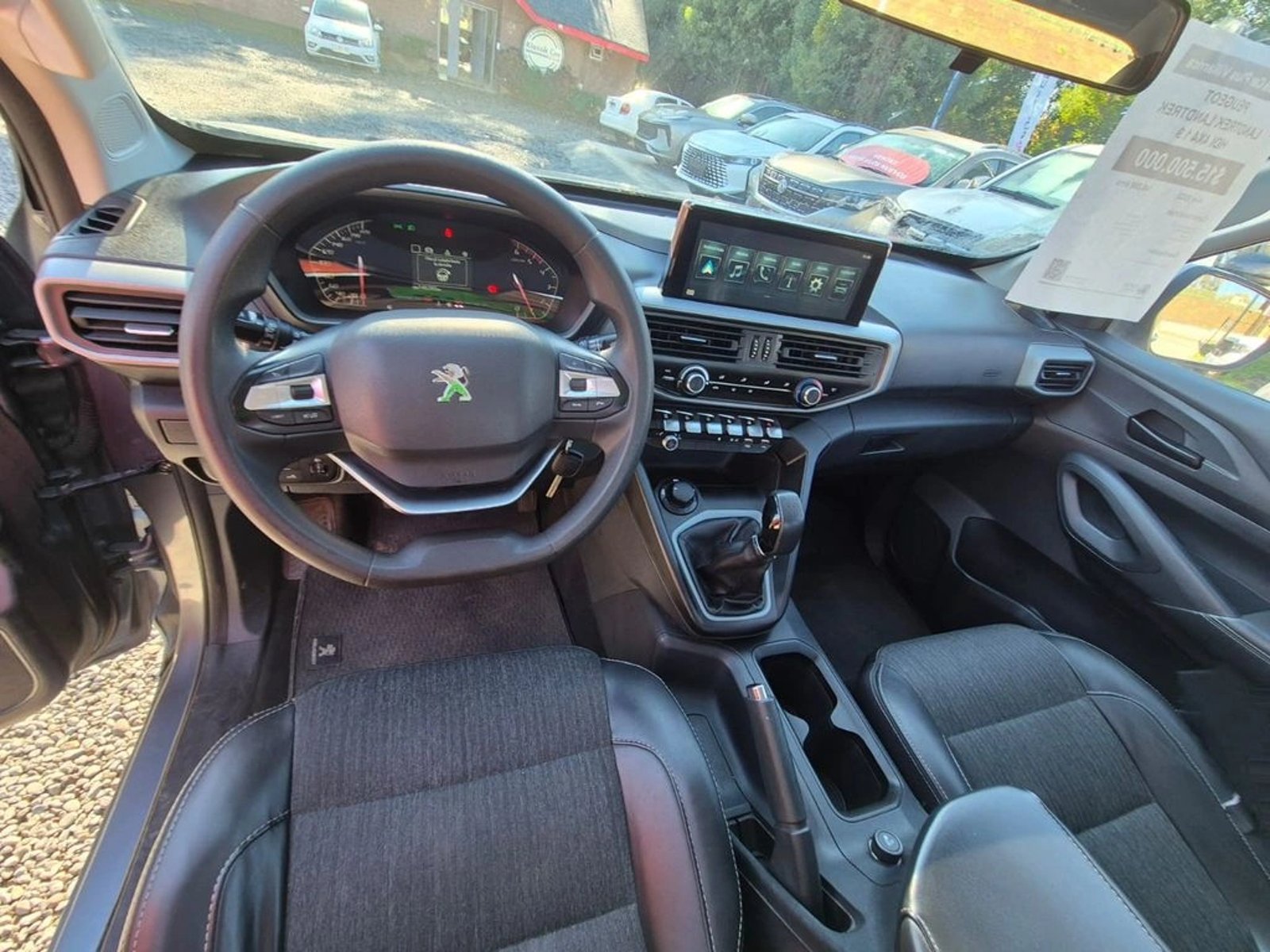 PEUGEOT LANDTREK LANDTREK HDI 1.9 . 4X4 2022 - Imagen 5 de 12