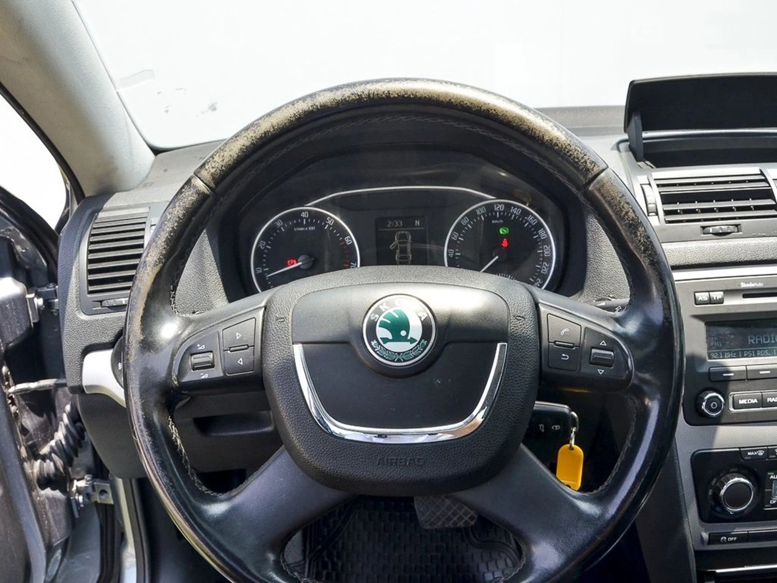 SKODA OCTAVIA 1.4 ELEGANCE DSG 2013 - Imagen 15 de 20