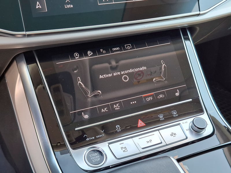 Audi Q8 3.0 55 TFSI SLINE QUATTRO 2023 - Imagen 17 de 20