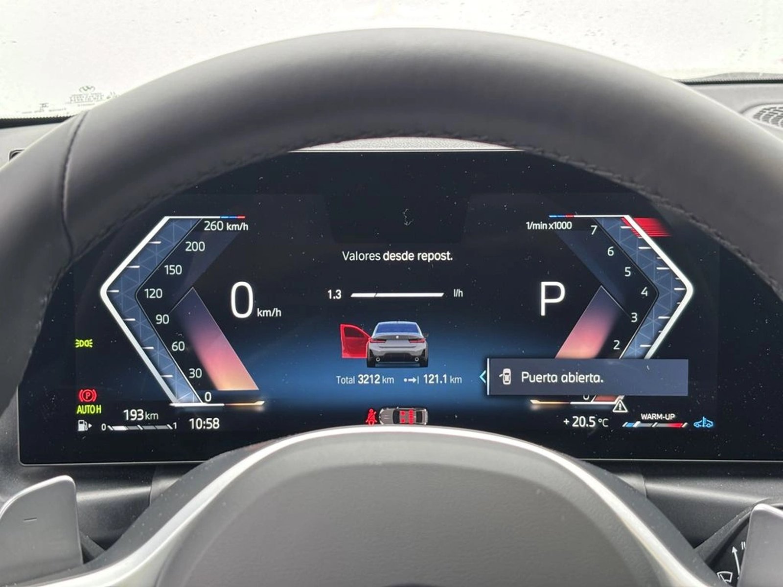 BMW 320 2.0 AT M SPORT 2024 - Imagen 13 de 20