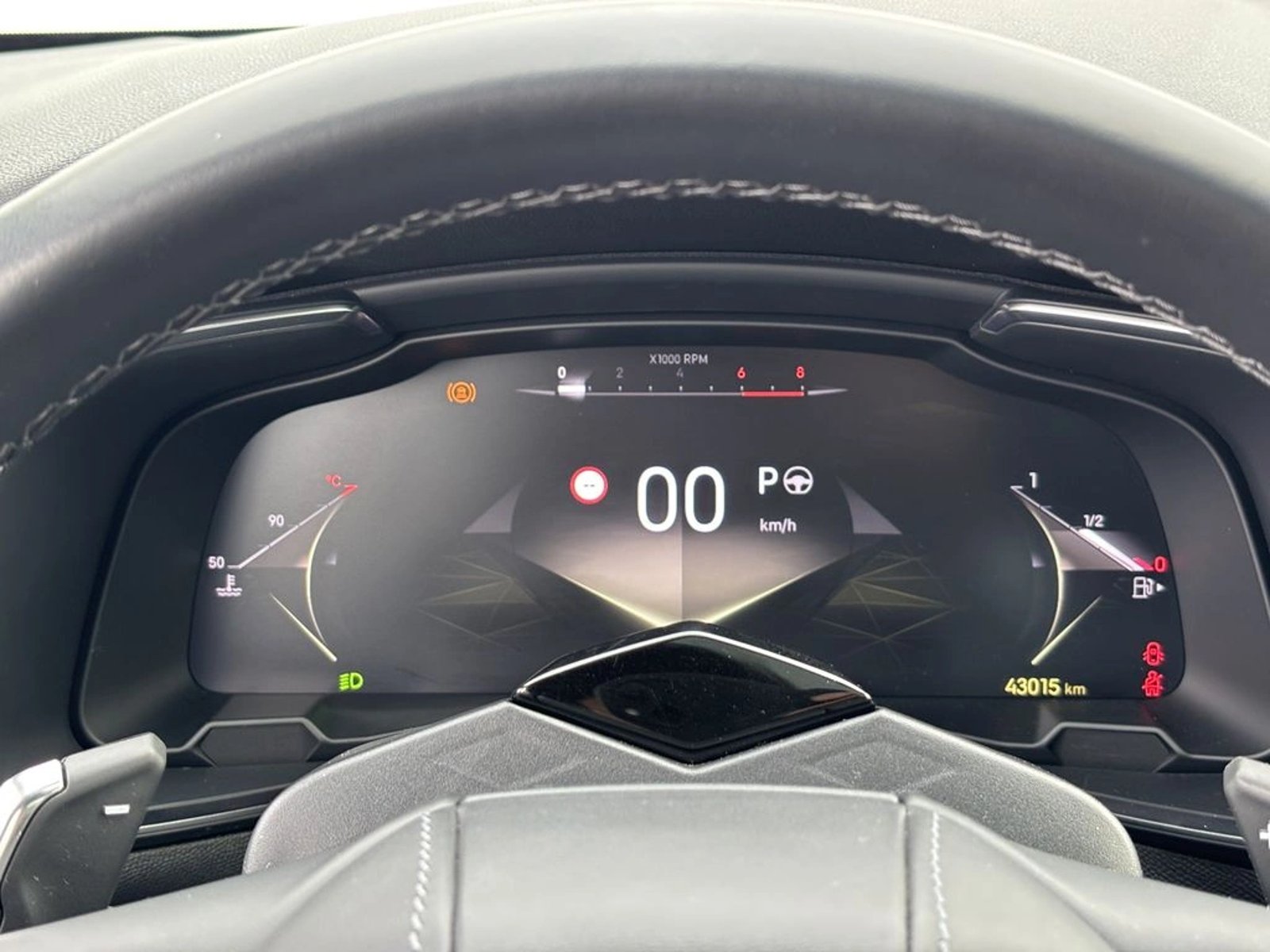 DS Automobiles DS7 CROSSBACK 1.6 THP EAT8 2024 - Imagen 17 de 20