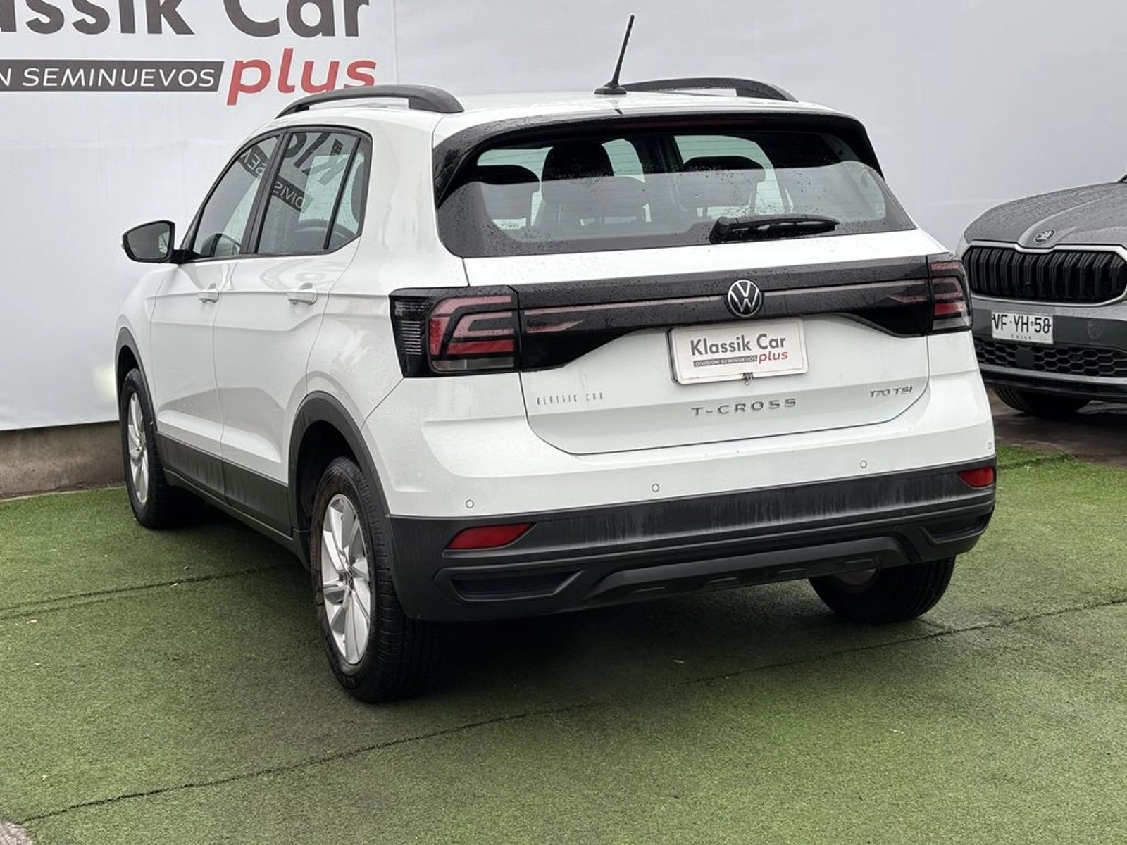 Volkswagen T-CROSS 1.0 TSI TRENDLINE 4X2 5MT 5P 2023 - Imagen 9 de 19