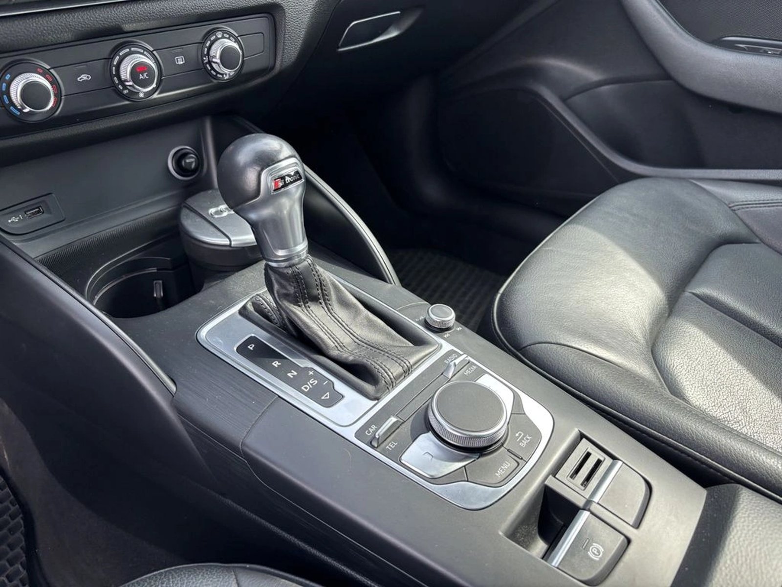 Audi A3 1.4 35 TFSI STRONIC AUTO 2019 - Imagen 12 de 20