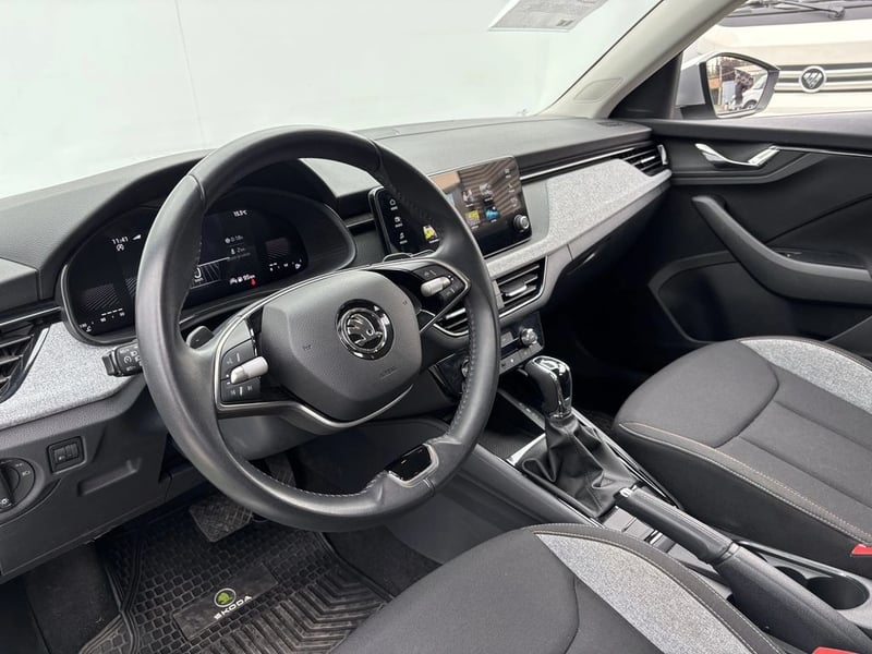 Skoda SCALA 1.5 TSI SELECTION  DSG AUTO 2025 - Imagen 13 de 20