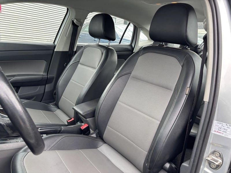 Volkswagen VIRTUS 1.6 MSI HIGHLINE 4X2 AT 4P 2019 - Imagen 11 de 20