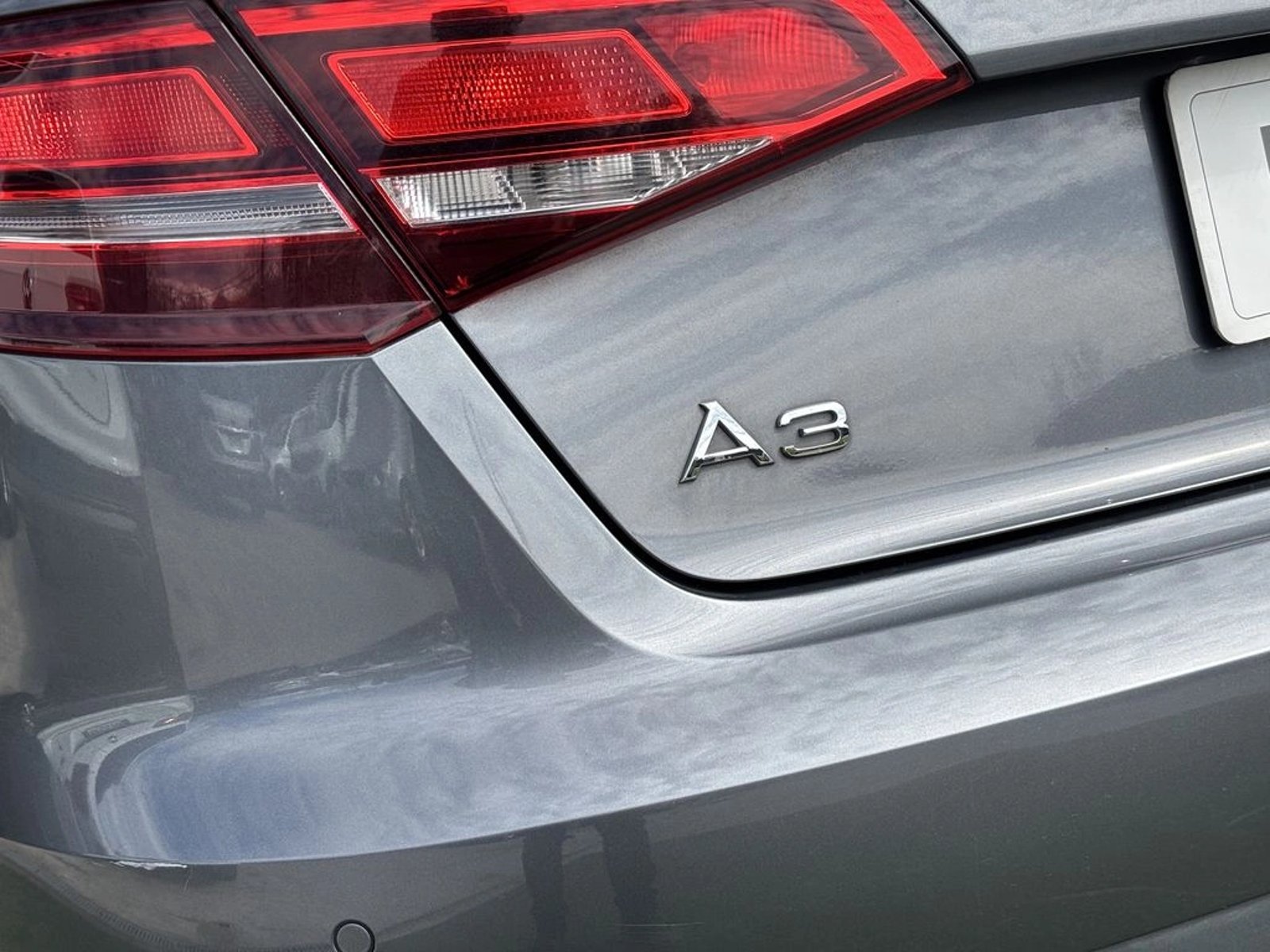 Audi A3 1.4 35 TFSI STRONIC AUTO SPORTBACK 2019 - Imagen 6 de 20