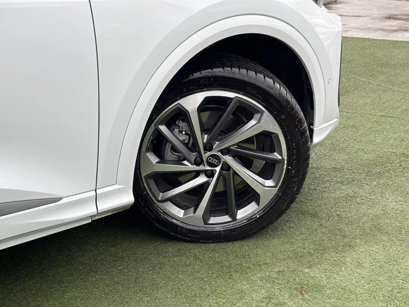 Audi Q5 NEW Q5 SPORTBACK TFSI QUATTRO S-LINE 2026 - Foto 4 de 20