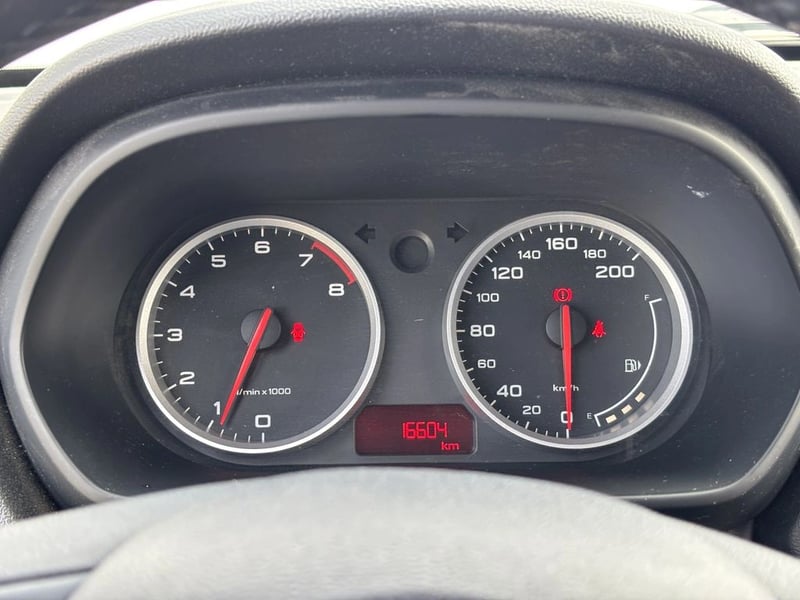MG 3 1.5 STD 4X2 HB MT 5P 2024 - Imagen 18 de 20