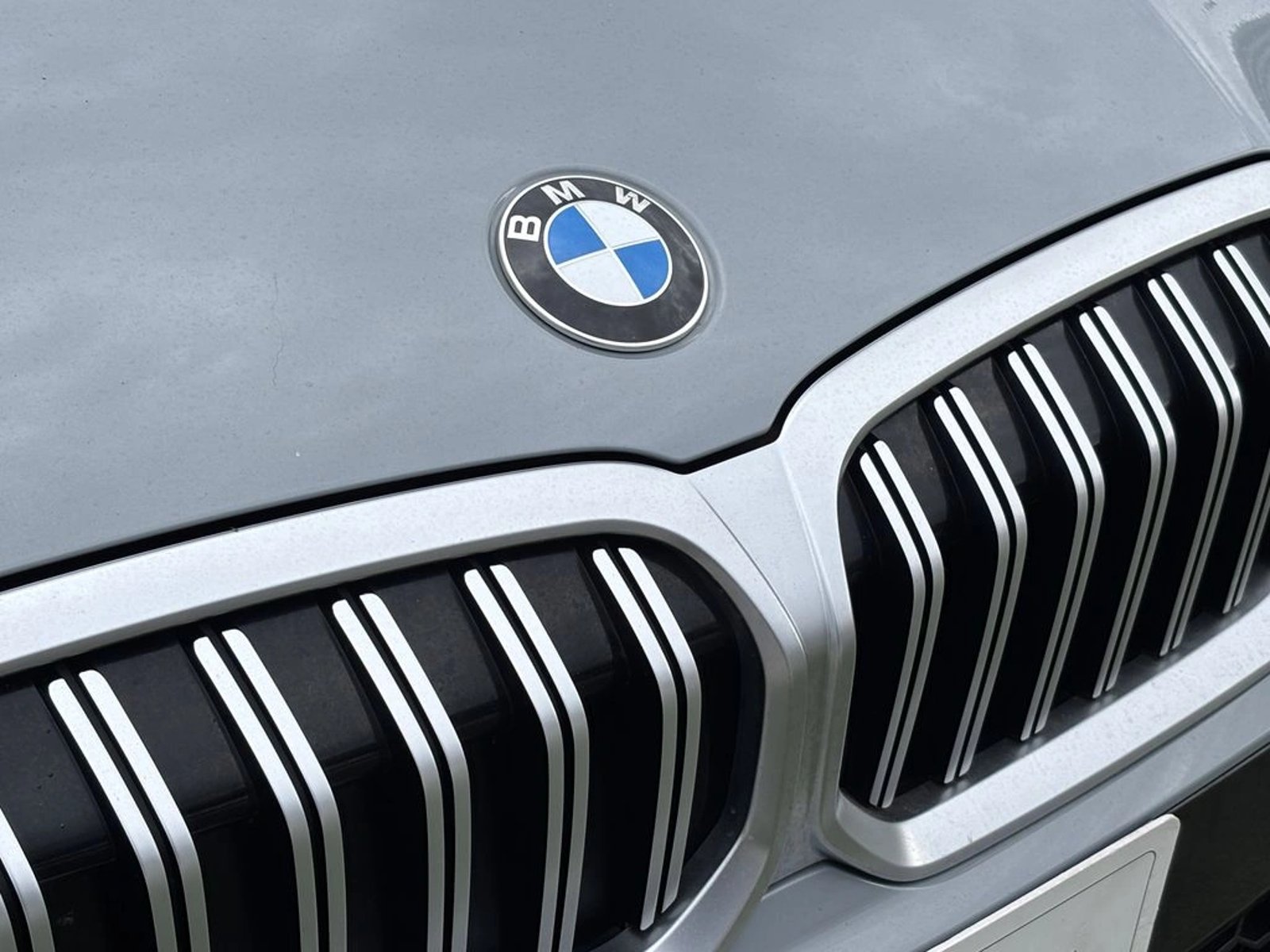 BMW 320 2.0 AT M SPORT 2024 - Imagen 4 de 20