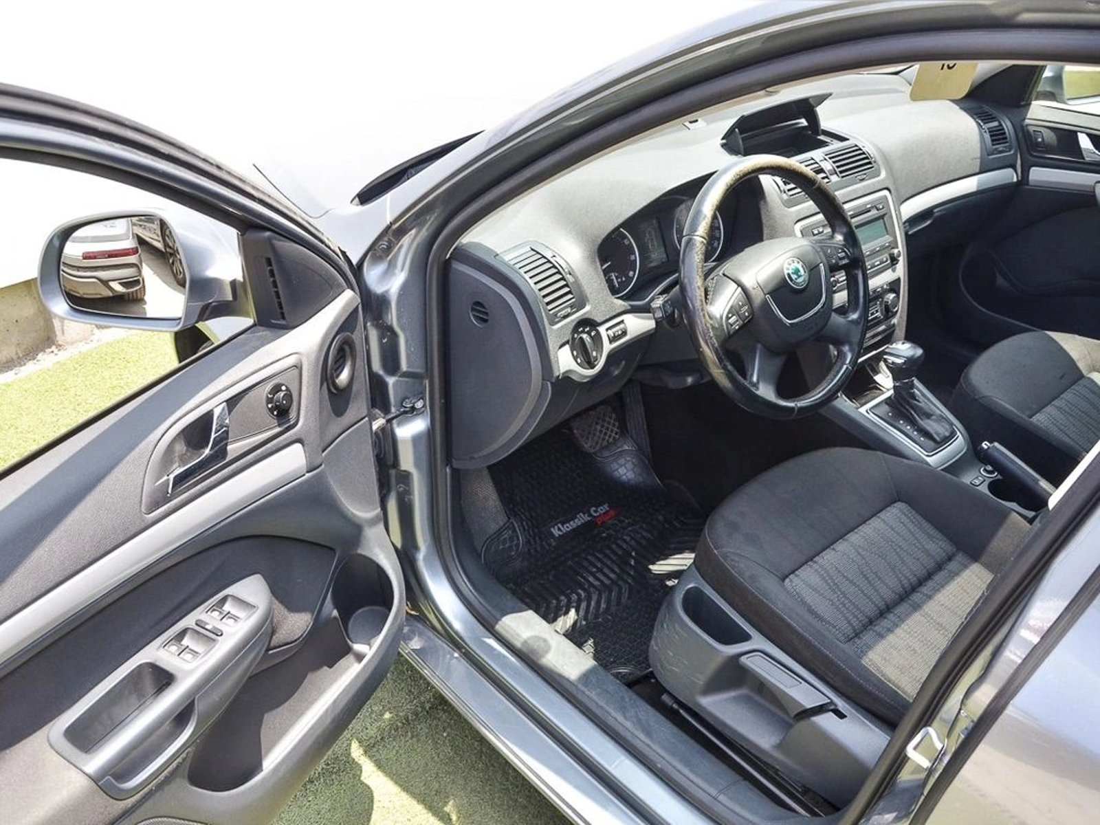 SKODA OCTAVIA 1.4 ELEGANCE DSG 2013 - Imagen 7 de 20