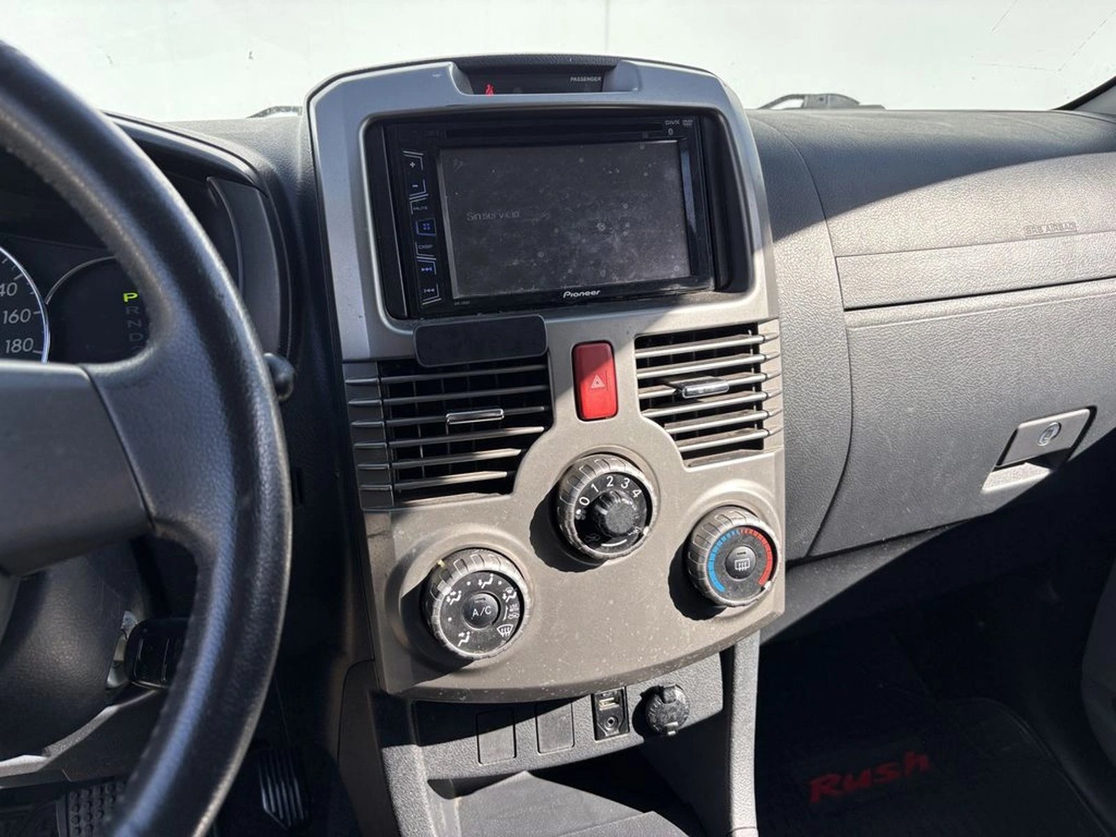 TOYOTA RUSH 1.5 LEI 4X2 AUTO 5P 2017 - Imagen 13 de 17