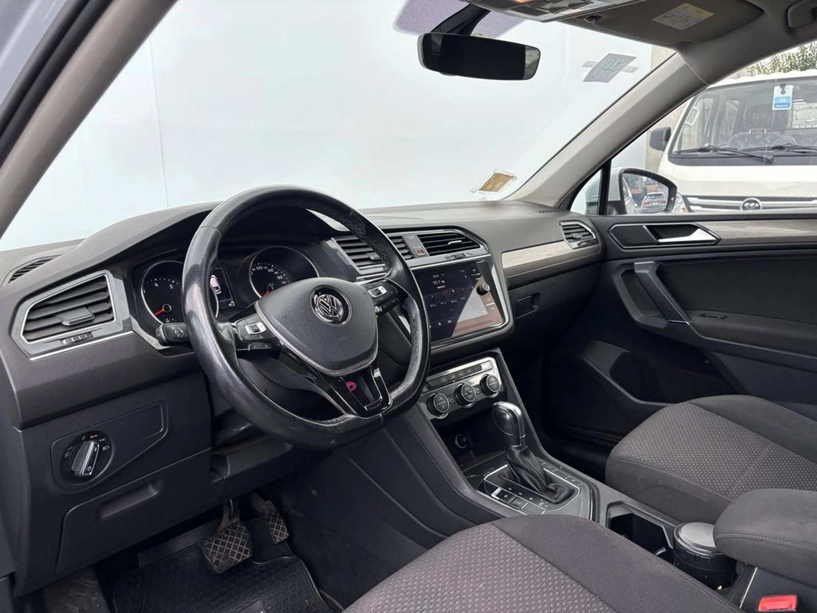 Volkswagen TIGUAN 1.4 TSI AUTO 2018 - Imagen 13 de 20
