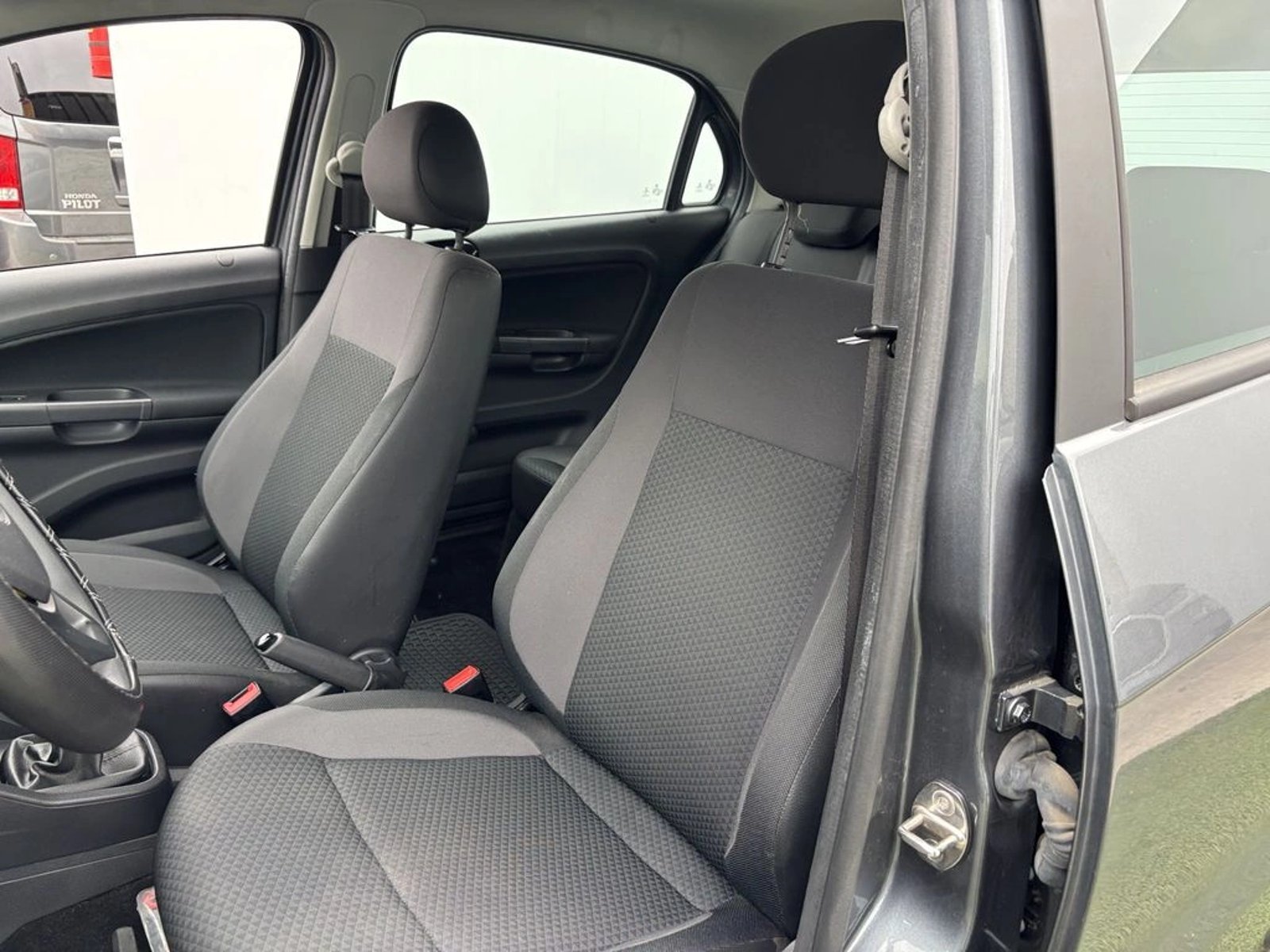 Volkswagen GOL 1.6 TRENDLINE MT 2021 - Imagen 8 de 18