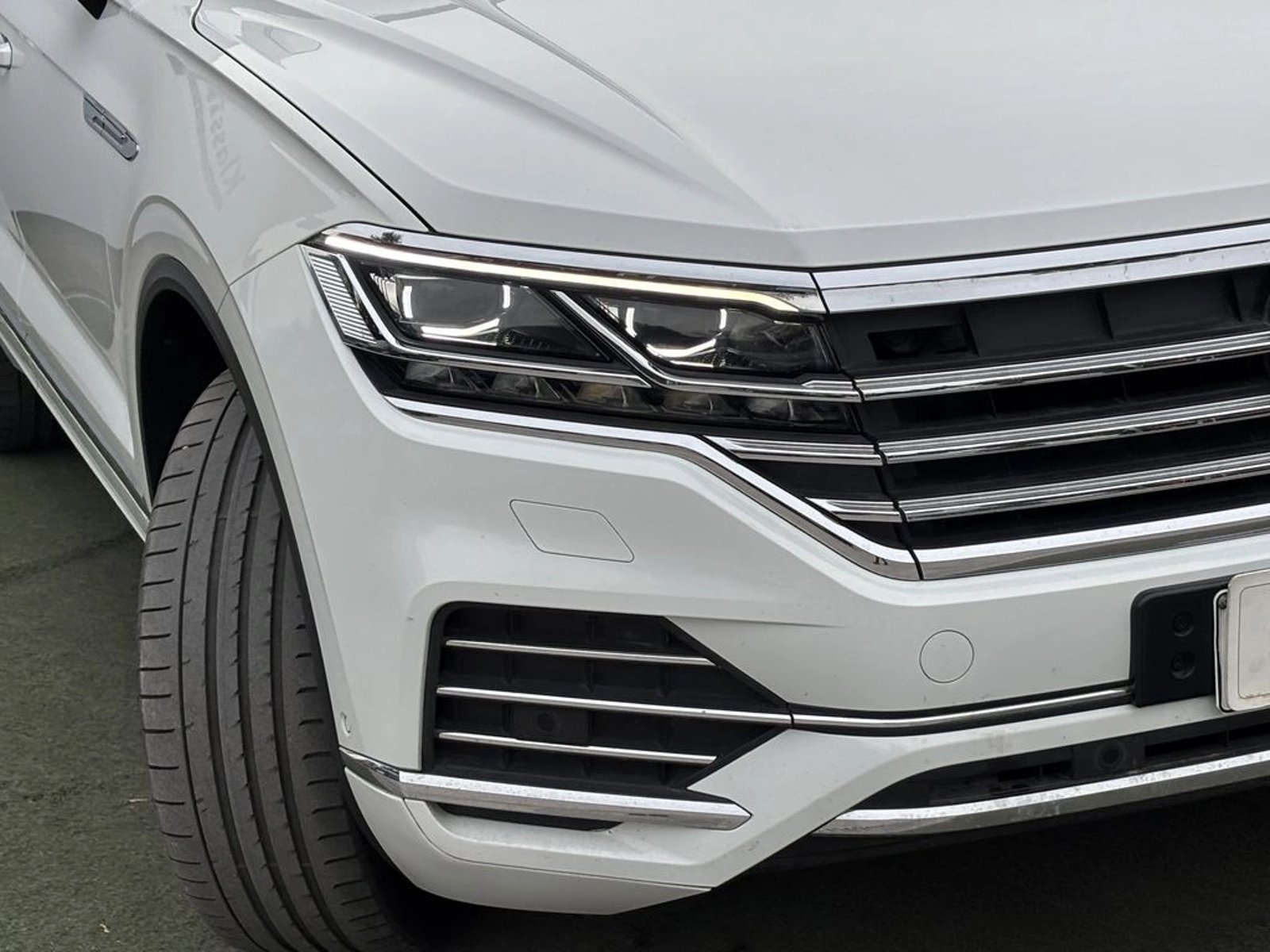 Volkswagen TOUAREG 3.0 V6 TDI DIESEL LIMITED 4WD AT 5P 2019 - Foto 3 de 20