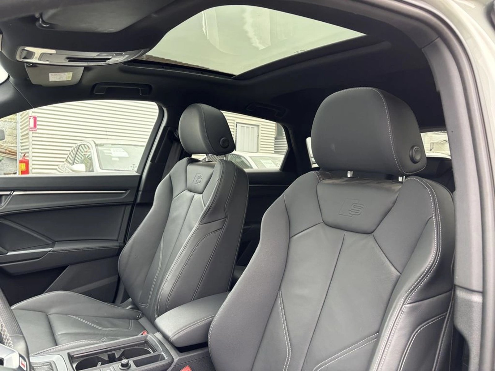 Audi Q3 SPORTBACK 1.4T 35 TFSI S-LINE AUTO SPORT 2025 - Imagen 14 de 20