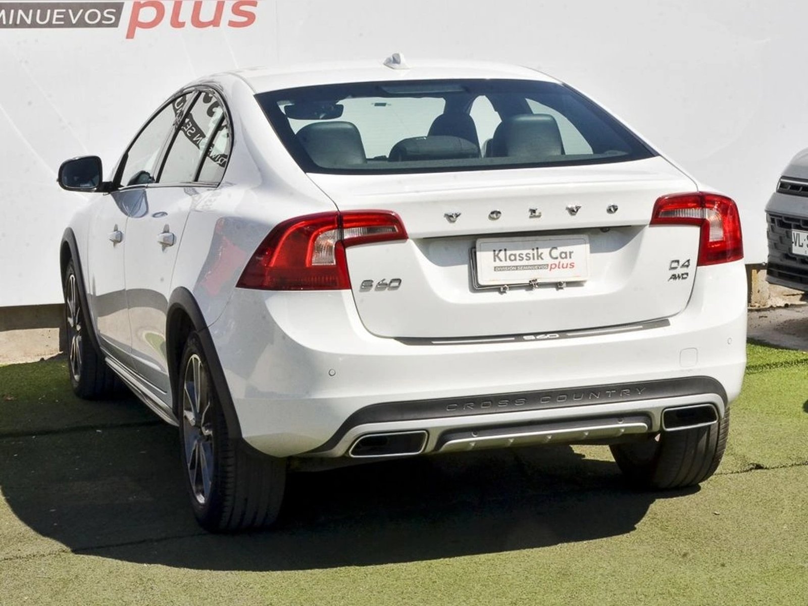 VOLVO S60 CROSS COUNTRY 2.4 D4 AUTO LIMITED 4WD 2019 - Imagen 8 de 14