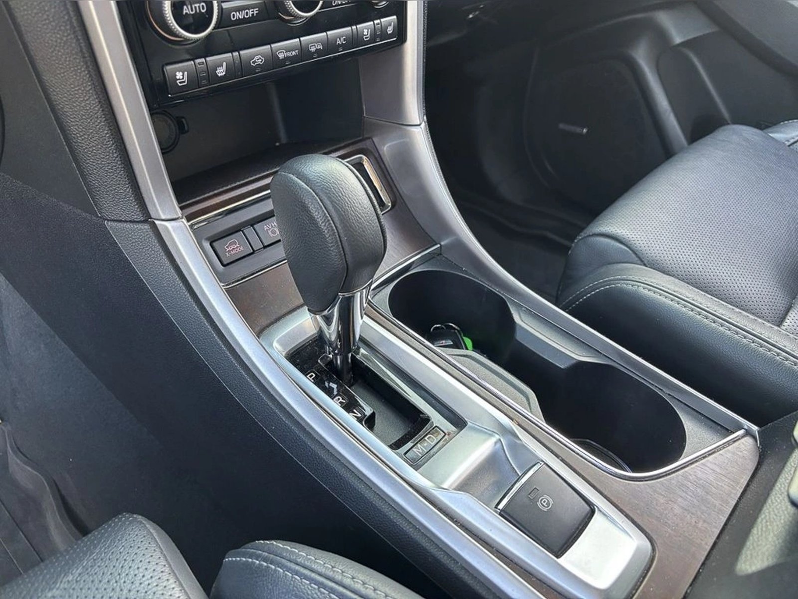 SUBARU EVOLTIS 2.4T  CVT TOURING AWD 2022 - Imagen 10 de 19
