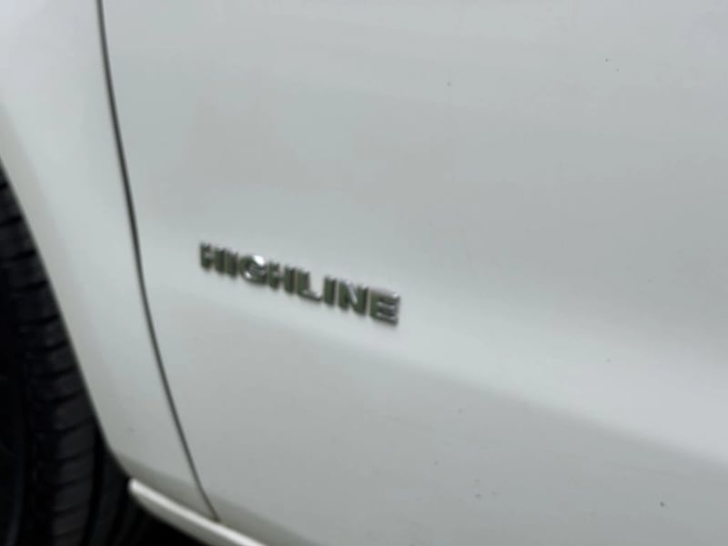 Volkswagen GOL 1.6 HIGHLINE HB MT 5P 2022 - Imagen 9 de 20