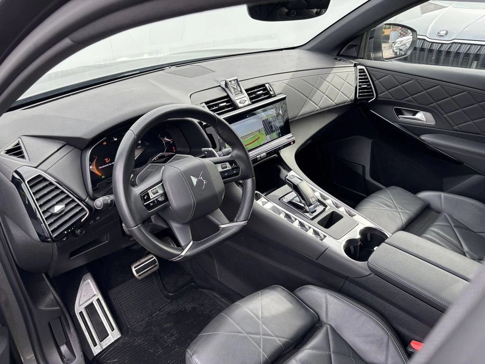 DS Automobiles DS7 CROSSBACK 1.6 THP EAT8 2024 - Imagen 11 de 20
