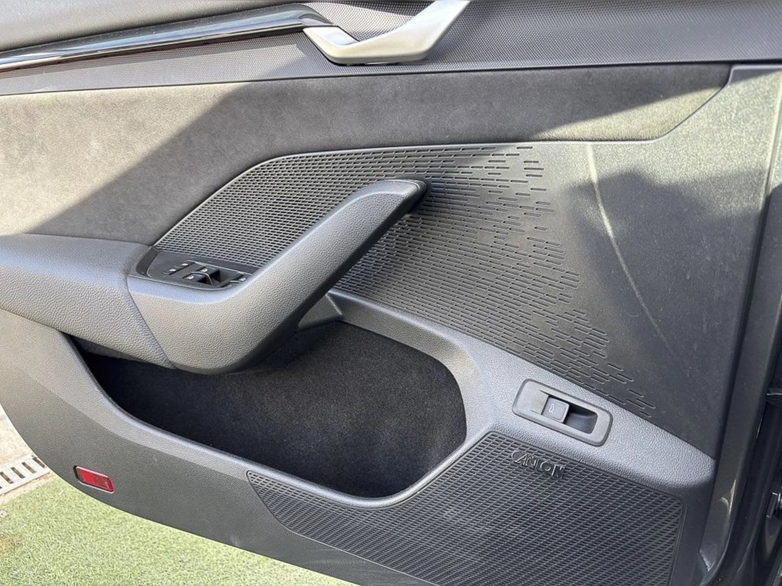 SKODA OCTAVIA 2.0 TFSI VRS DSG7 2025 - Imagen 18 de 19