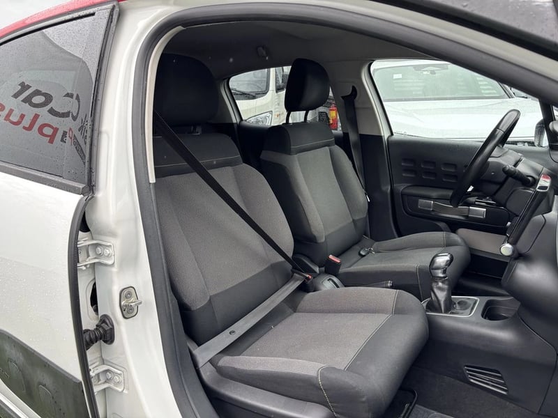 Citroën C3 1.6 BLUEHDI DIESEL SHINE 4X2 HB 100 S&S BVM MT 5P 2018 - Imagen 20 de 20