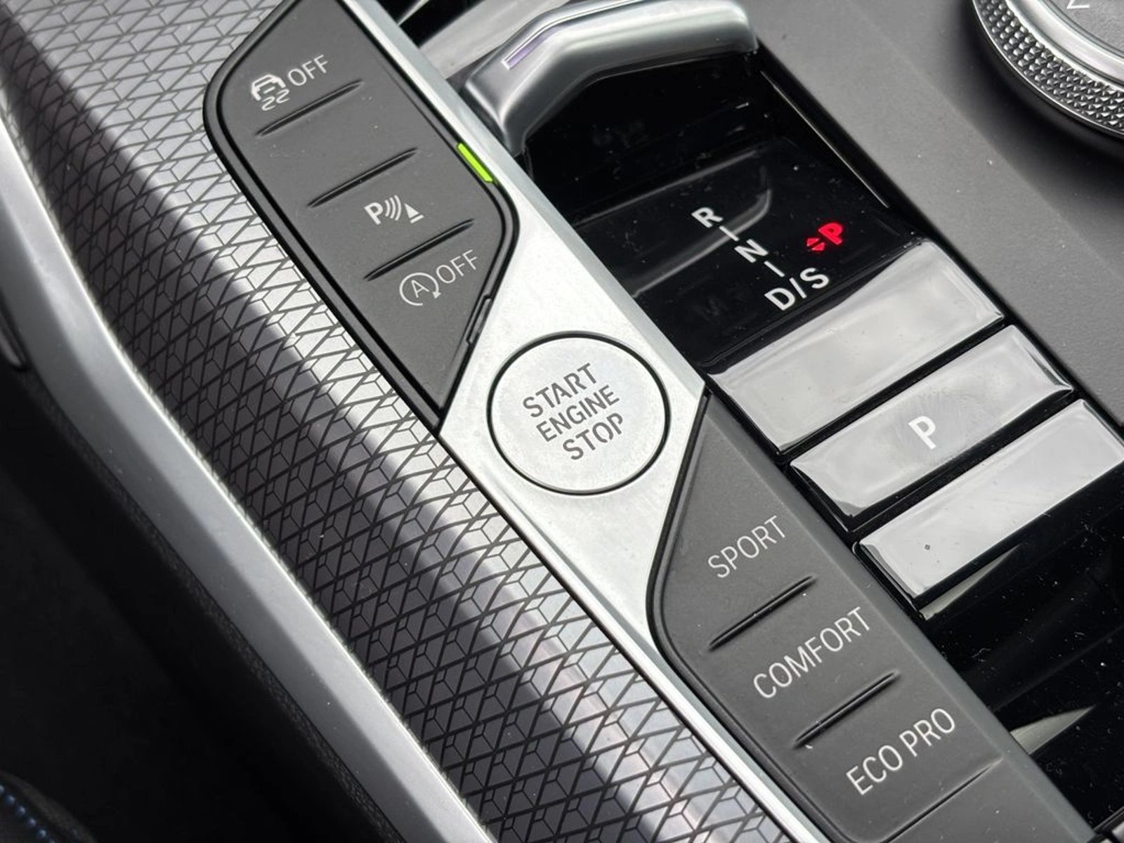 BMW 320 2.0 AT M SPORT 2024 - Imagen 18 de 20