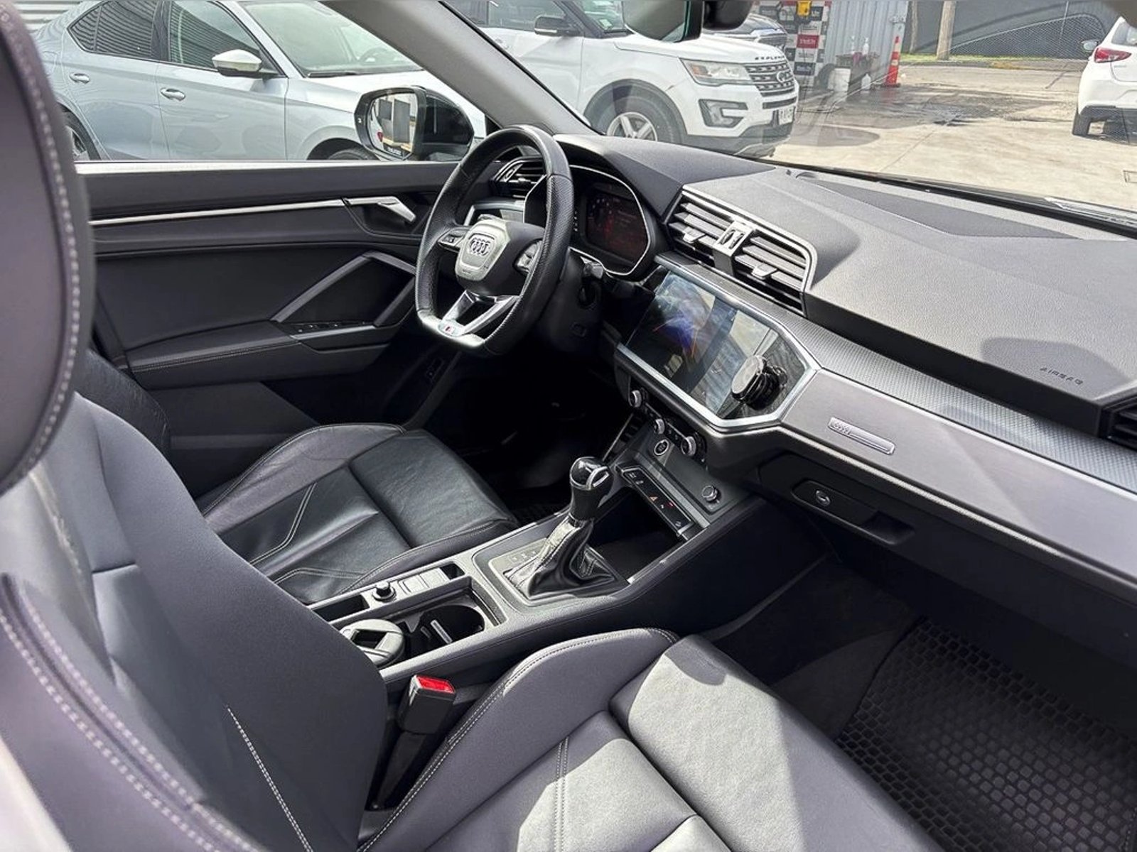 AUDI Q3 1.4 35 TFSI STRONIC AUTO SPORT 2025 - Imagen 17 de 18