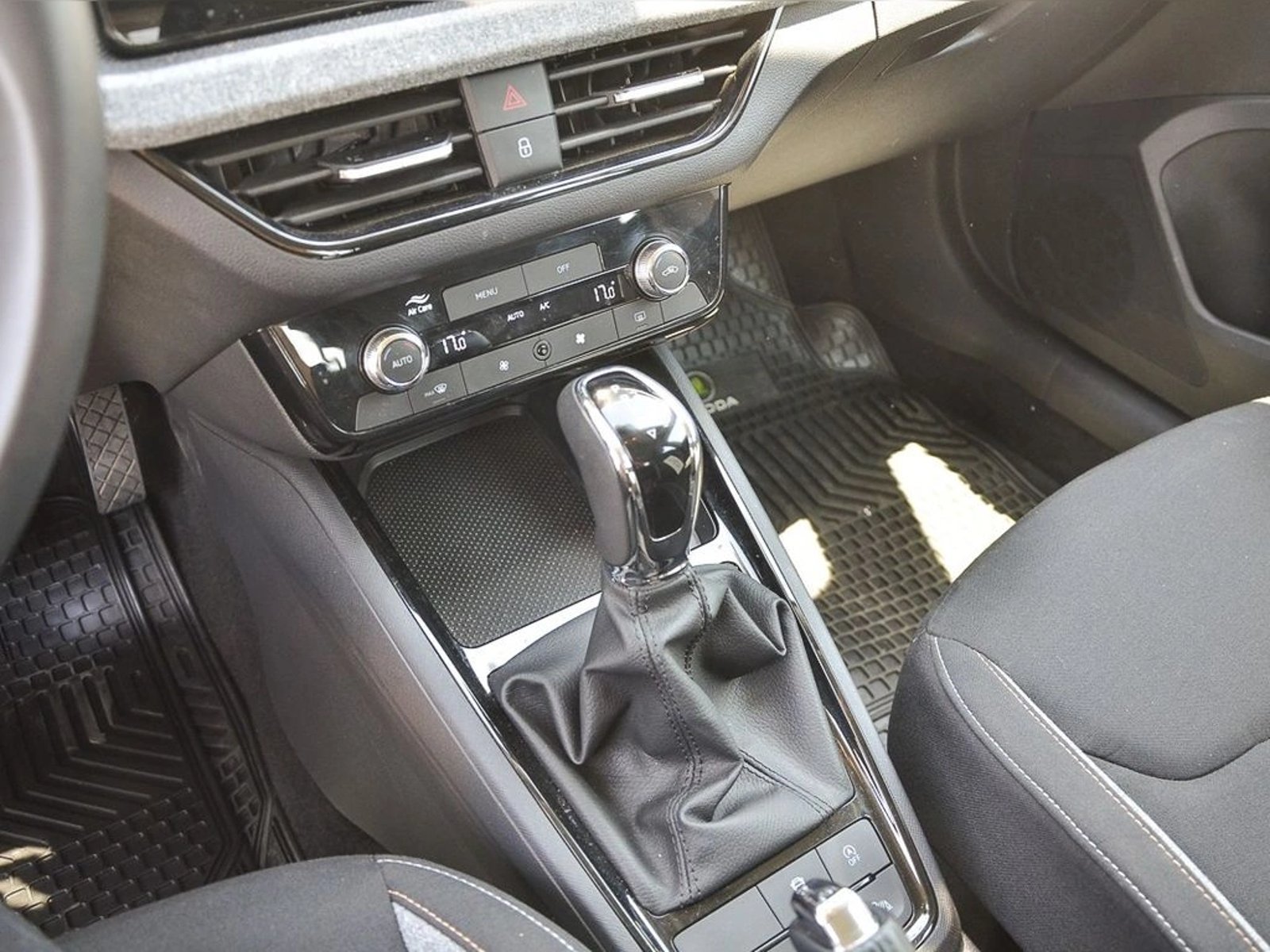 SKODA SCALA 1.5 TSI SELECTION  DSG AUTO 2025 - Imagen 11 de 20