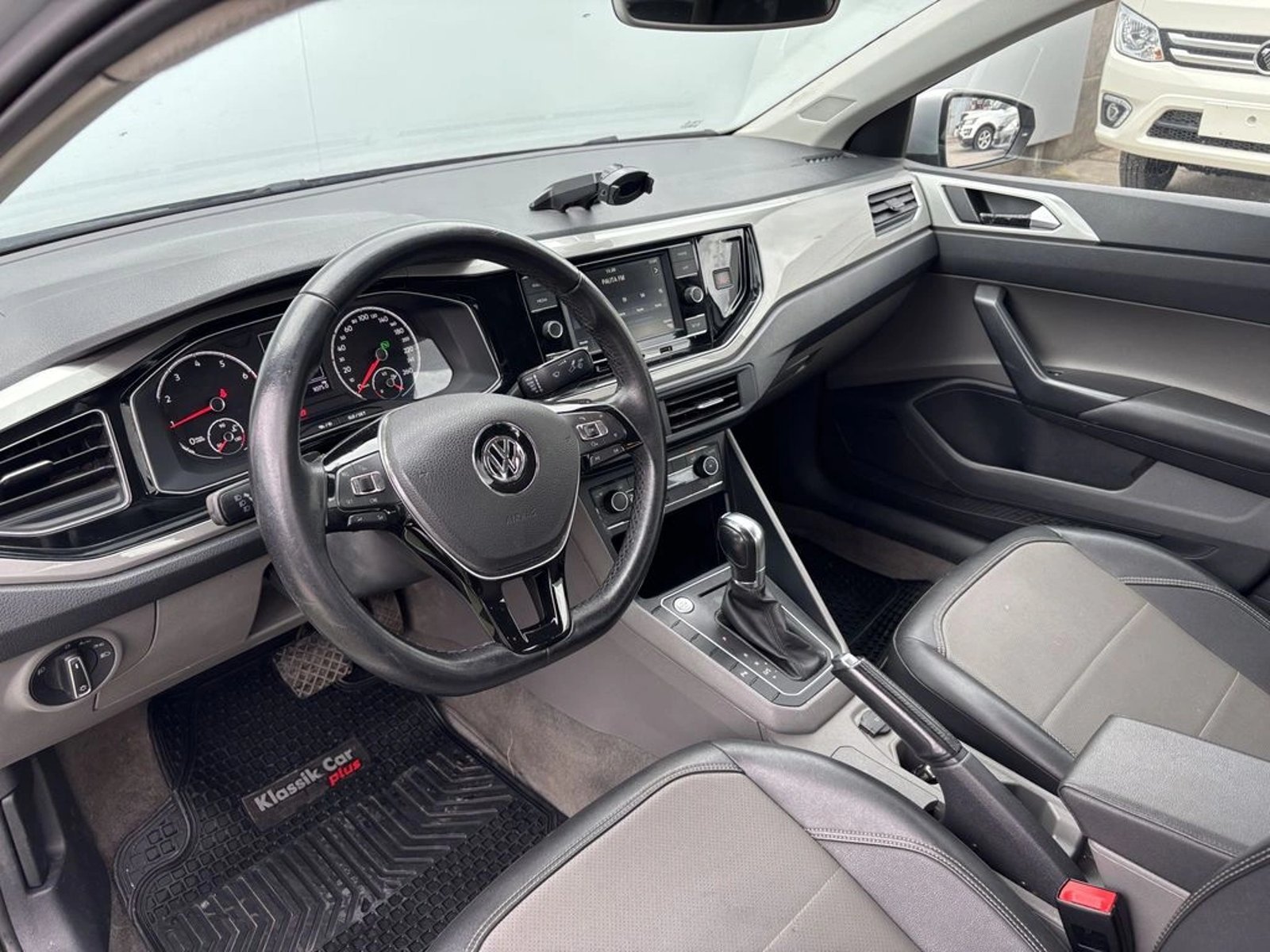 Volkswagen VIRTUS 1.6 MSI HIGHLINE 4X2 AT 4P 2019 - Imagen 12 de 20