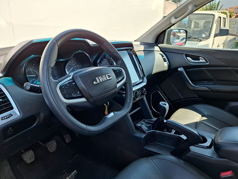 JMC VIGUS 2.4 PLUS DIESEL 4X2 EURO5 MT 4P 2023 - Imagen 15 de 20