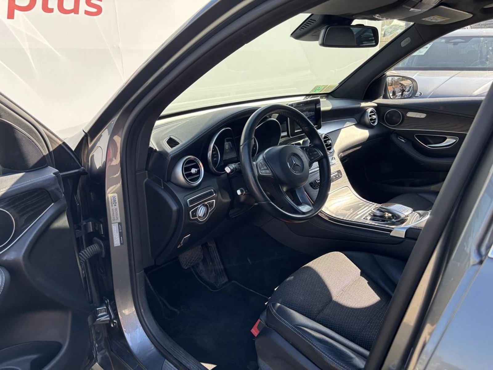 Mercedes-Benz GLC 250 2.0 4WD AT 5P 2017 - Imagen 13 de 20