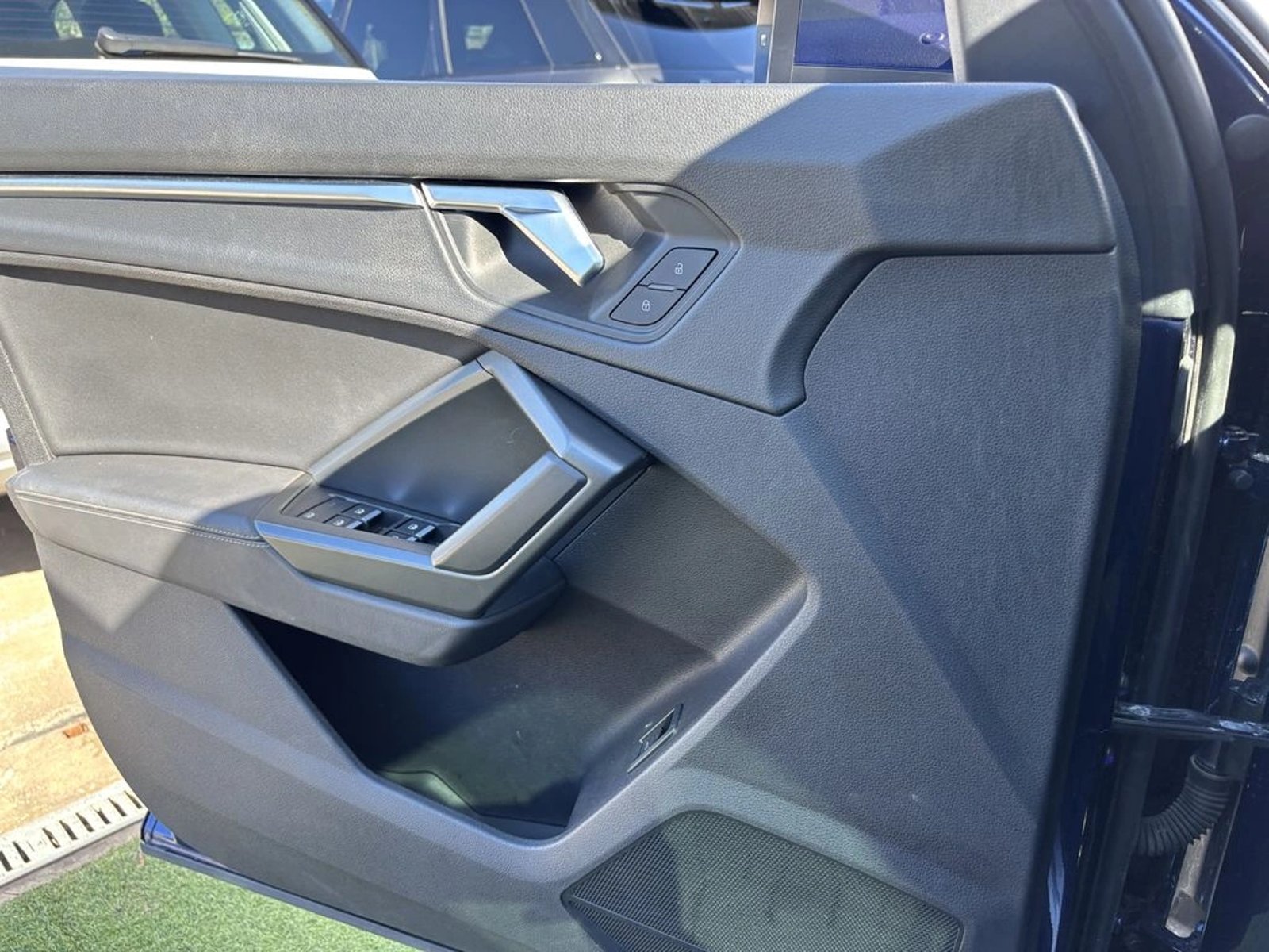 Audi Q3 2.0 40 TFSI STRONIC SPORT QUATTRO 2022 - Imagen 18 de 20