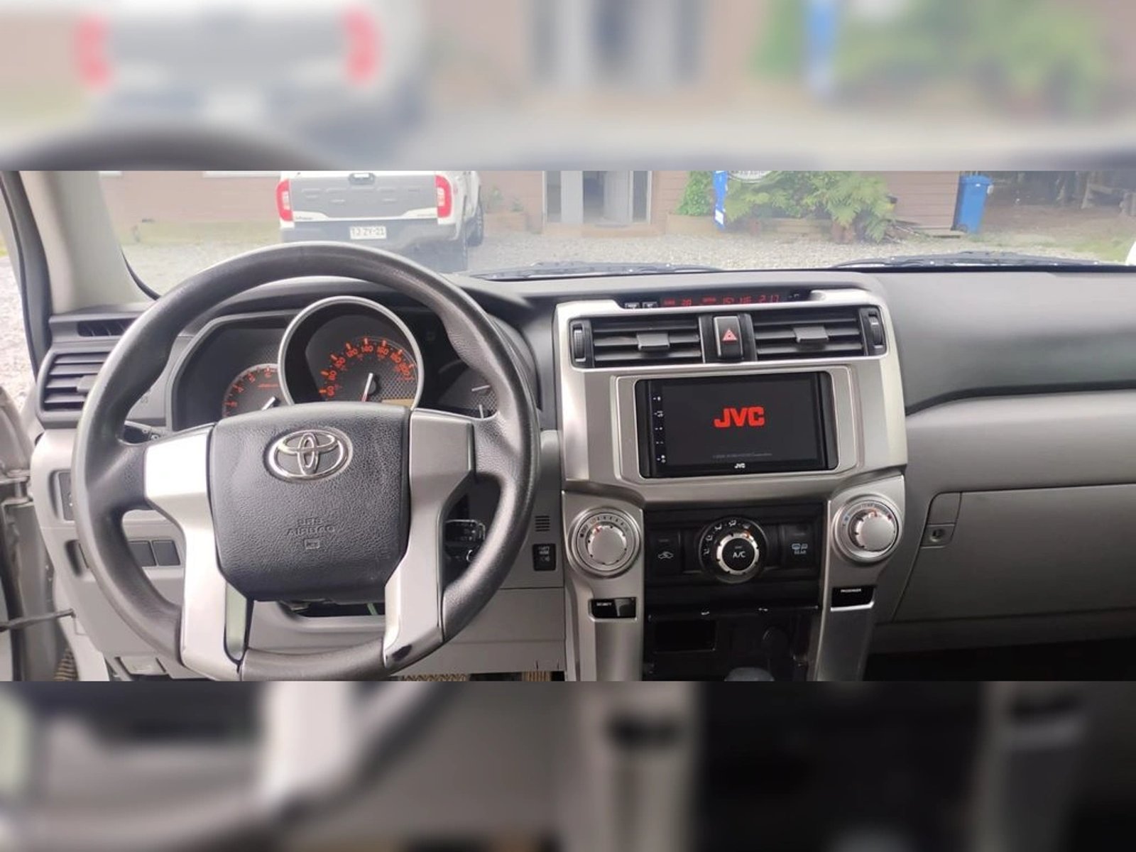 TOYOTA 4RUNNER SR5 4.0 AUT 2012 - Imagen 9 de 15