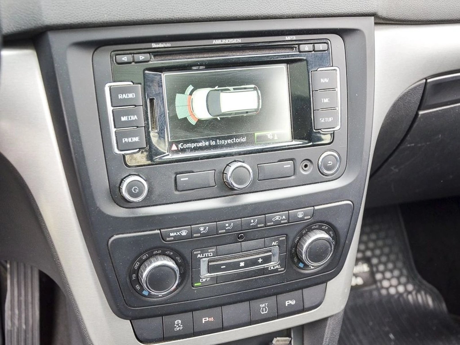 SKODA YETI 1.2 TSI ELEGANCE DSG 2013 - Imagen 15 de 20