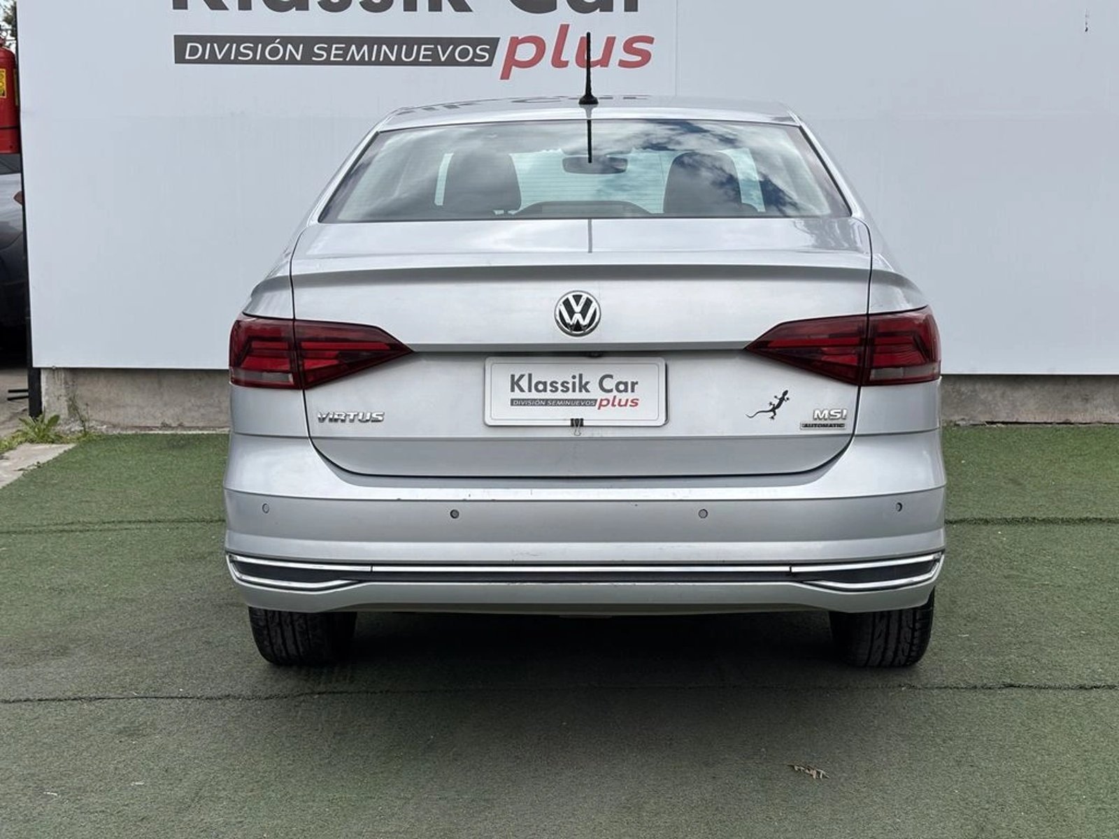 Volkswagen VIRTUS 1.6 MSI HIGHLINE 4X2 AT 4P 2019 - Foto 4 de 20