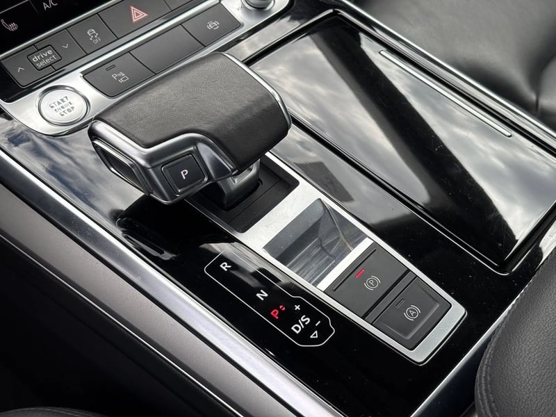 Audi Q8 3.0 55 TFSI QUATTRO TIPTRONIC 2020 - Imagen 12 de 20